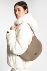 Sac porté croisé en cuir à monogrammes Double B - Image 5